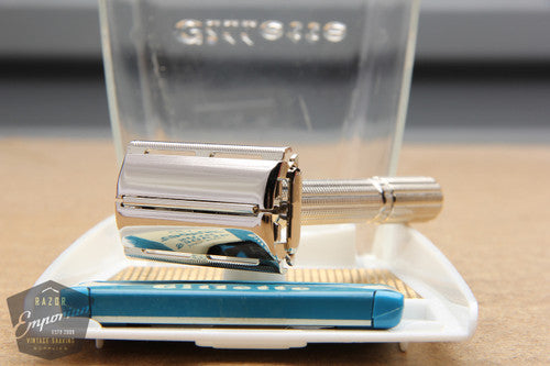 Gillette 1967 Slim Adjustable DE Safety Razor w/ Gold Case M4