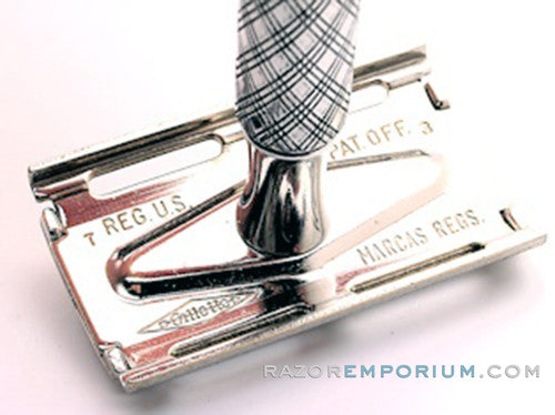 1973 Gillette Travel Tech DE Safety Razor | Marcas Regs