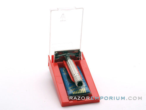 1958 D2 Gillette TV Super Speed Razor Set in Original Red Case w/ Blueblades