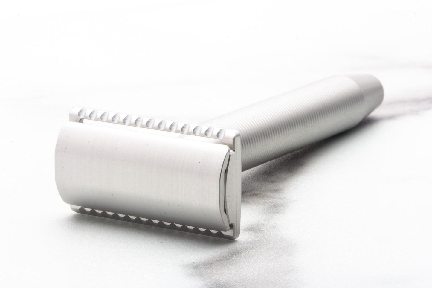 Greencult Razors | APL Aluminum Double Edge Safety Razor - Silver