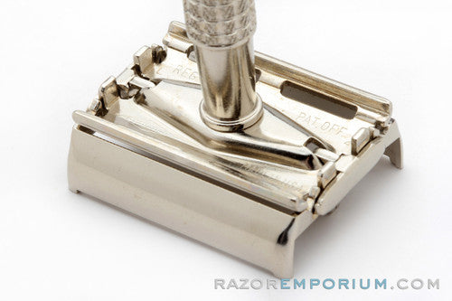 1966 Gillette Flair Tip Super Speed DE Safety Razor - L4