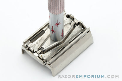 1966 Gillette L1 Pink Star Lady Gillette DE Safety Razor