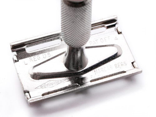 1966 L4 Gillette Travel Tech Safety Razor | Marcas Regs