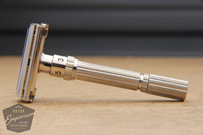 Gillette 1967 Slim Adjustable Safety Razor - M3