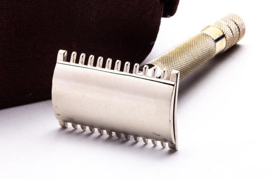 LeCoq Safety Razor and Combination Set in Red Leather Case | Original Condition