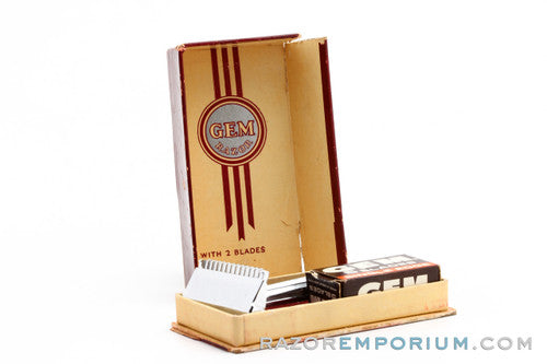1930's Gem Micromatic TTO Single Edge Safety Razor Open Comb Set