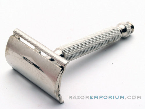 1960 Gillette Ball End Tech DE Razor in Original Red Box w/ Blueblades