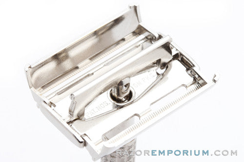 1958 Gillette Flare/Flair Tip Super Speed Safety Razor