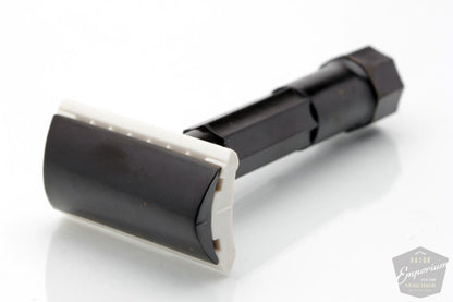 1940's Mulcuto Schrag-Schnitt Slant Razor with Original Packaging