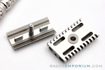 Timeless Razor Open Comb and Dimpled Stainless Steel Safety Razor