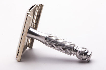 O4 Gillette Ball End Tech Spiral Handle Three Piece Travel Razor With Gold Case | Original Condition