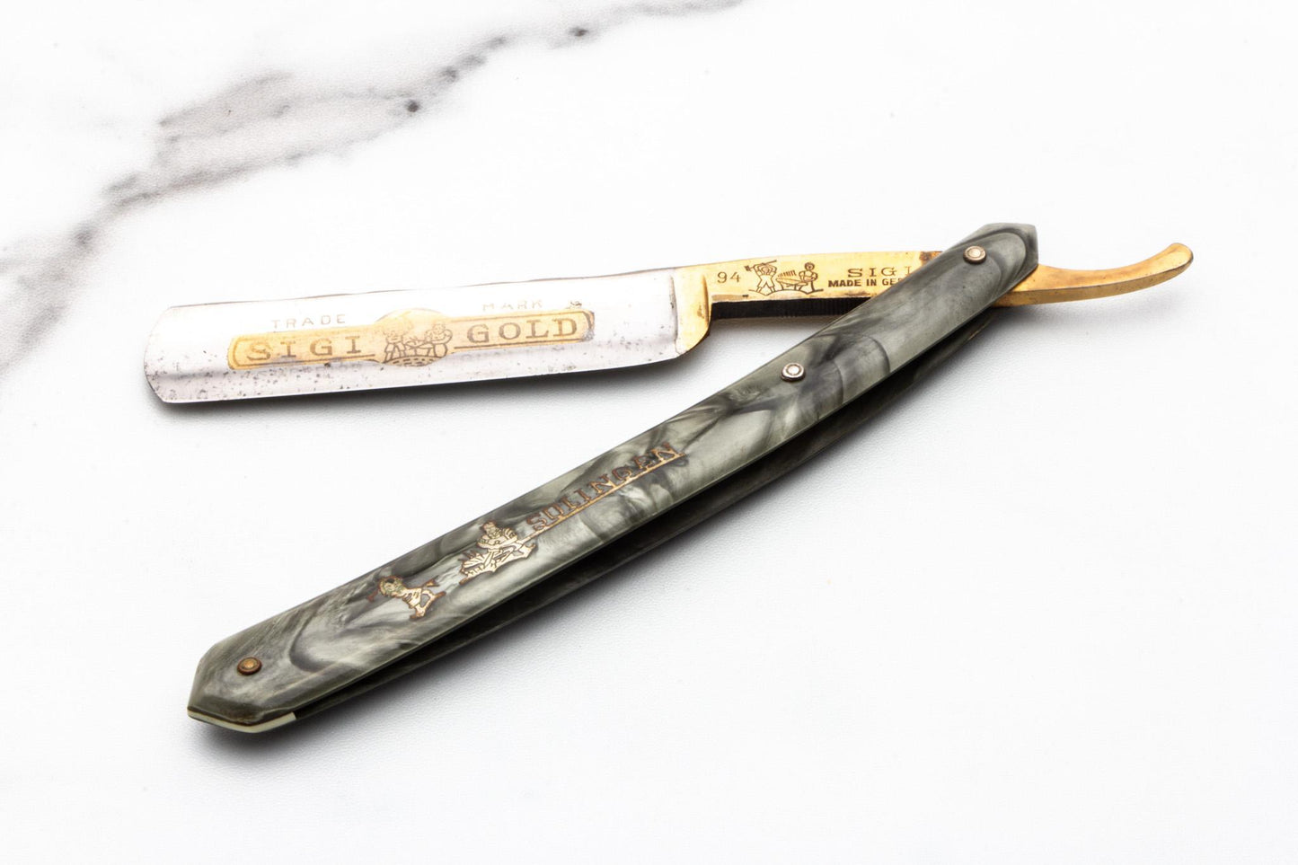 5/8" Sigi Gold Wilhelm Boos Jr. Classics on Clearance Straight Razor