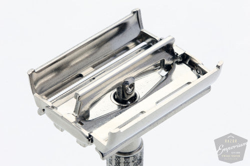 Gillette 1966 Flair Tip Super Speed Double Edge Safety Razor