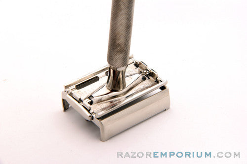 1940's Super Speed One-Piece Double Edge Razor in Case