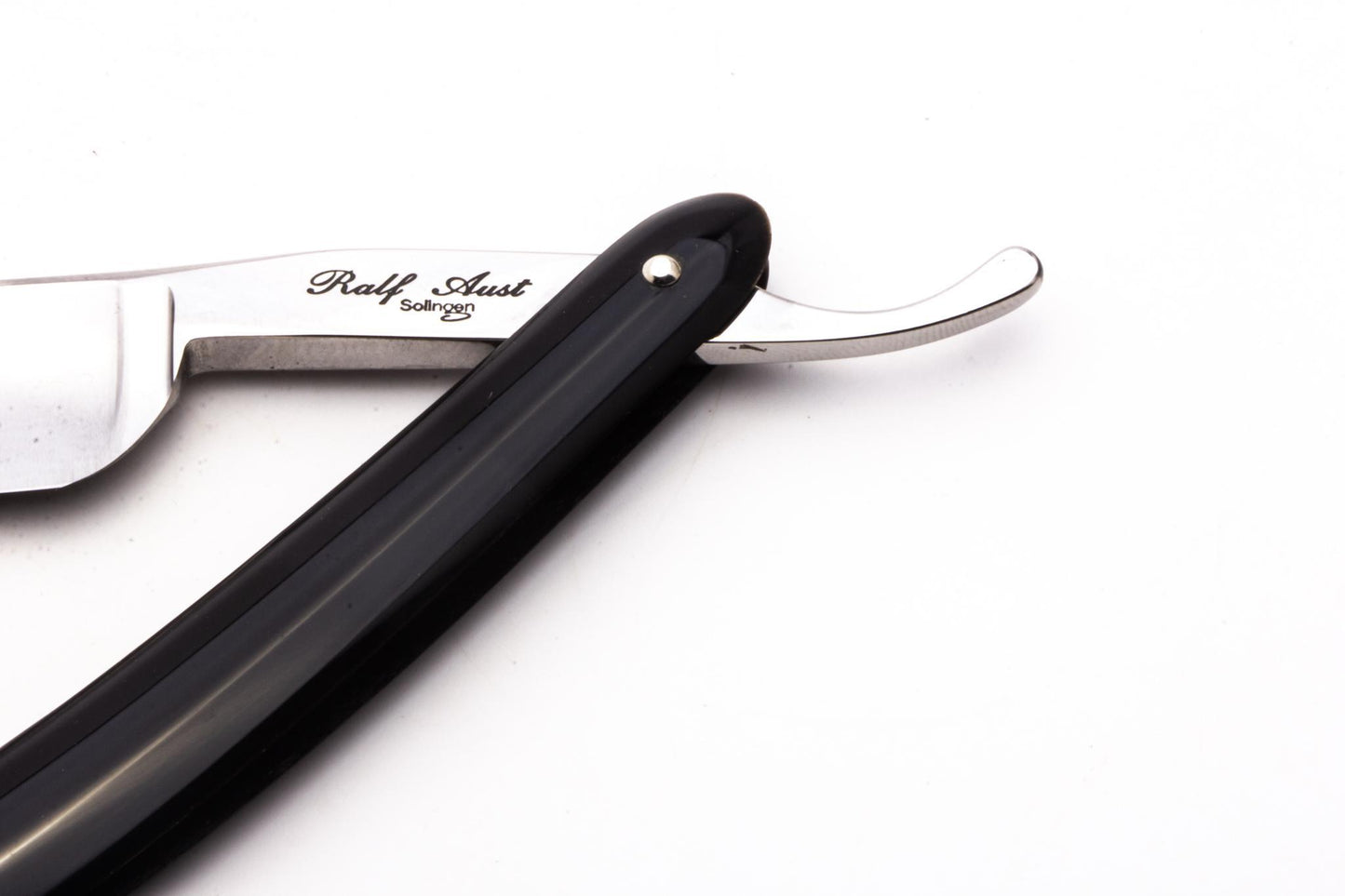 6/8" Ralf Aust Round Tip Hollow Ground Straight Razor | Acrylic Scales