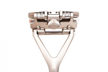 The LEAF Pivoting Head Razor