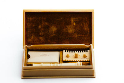1920's Tuskeloid Open Comb Double Edge Safety Razor