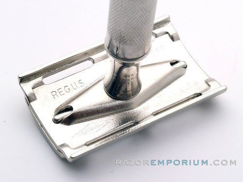 1947-51 Gillette Travel Tech DE Safety Razor