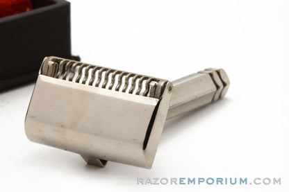 1930's Ever-Ready Special De Luxe Chummy Single Edge Safety Razor w/ Black Leather Box & Packaging