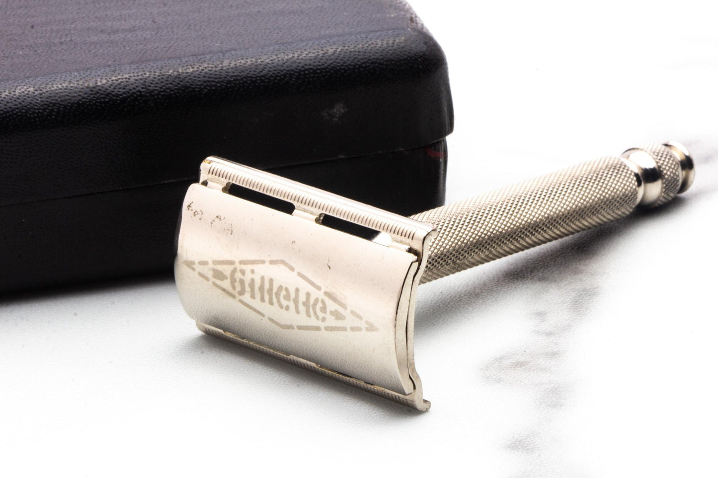 1940's Gillette Ball End Double Edge Razor In Leather Case | Original Condition