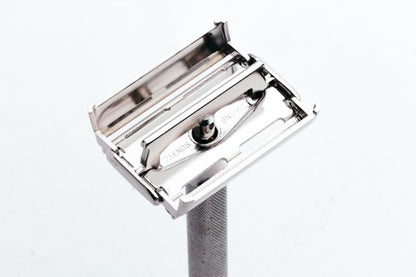 1952 Gillette Black Tip Super Speed Safety Razor + Case