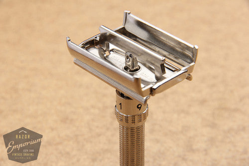 Gillette 1962 Slim Adjustable DE Safety Razor - H1