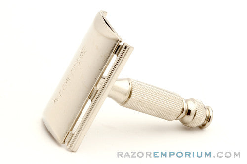1969 J1 Gillette Travel Tech DE Safety Razor