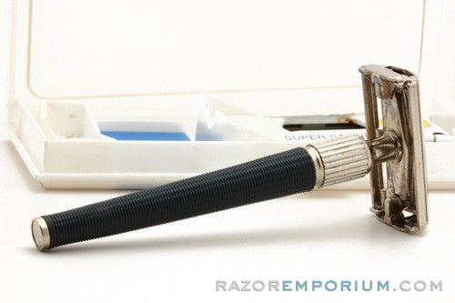 1968 Gillette Slim Twist Double Edge Safety Razor in Plastic Case