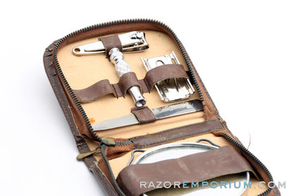 1967 Gillette M1 Travel Tech Safety Razor Leather Case