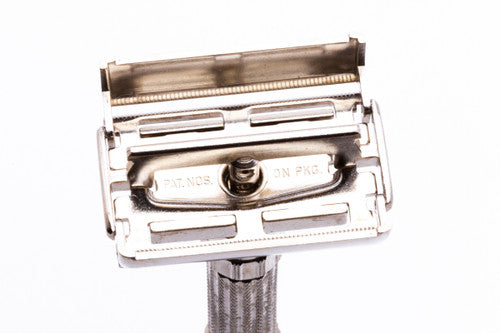 1959 Gillette Fatboy Adjustable Double Edge Razor Set E3