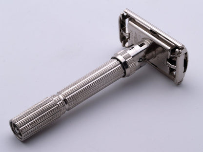 1962 H1 Gillette Slim Adjustable DE Safety Razor Nickel w/ Black Case & Blade Bank