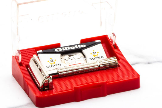 1957 C4 Gillette Flare Tip Super Speed Double Edge Safety  Razor Set | Original Condition