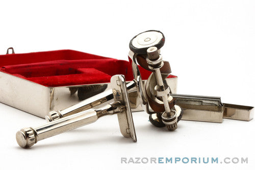 1920's Leslie Standard Safety Razor with Spiral Stropper Set