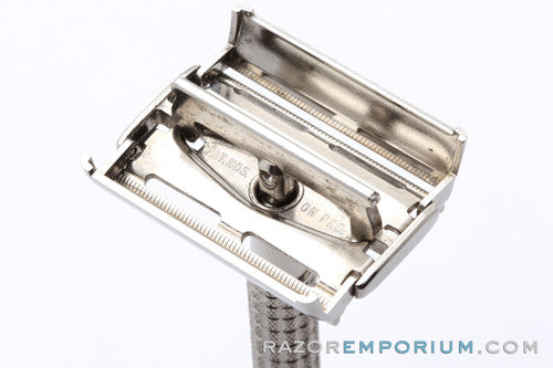 1962 Gillette Flare Tip Super Speed Safety Razor Set H2