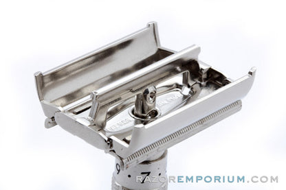 1966 Gillette Slim Adjustable Double Edge Safety Razor Set L3