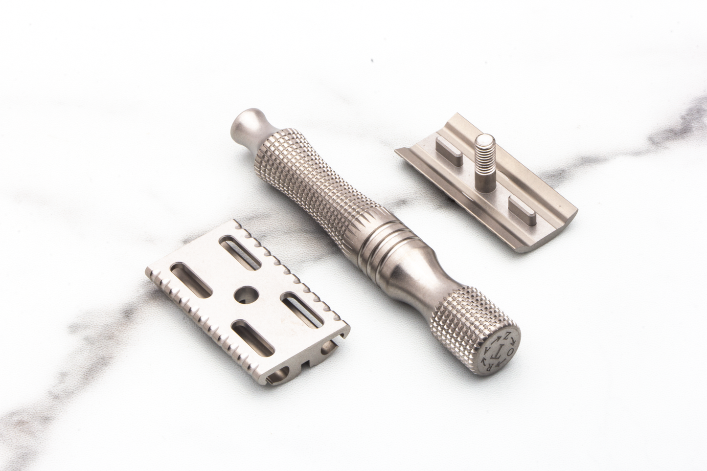 Timeless Razor | Titanium Scalloped .095mm Baseplate With Crown Handle & Stand