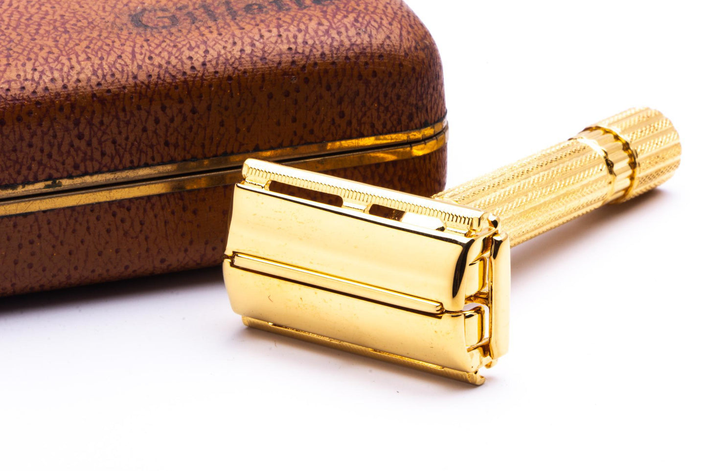 1944-1946 Gillette Aristocrat Safety Razor w/ Leather Case and Blade Bank | Original Condition