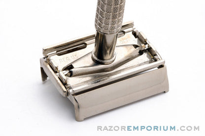 1954 Gillette Flare Tip Super Speed Safety Razor Z3