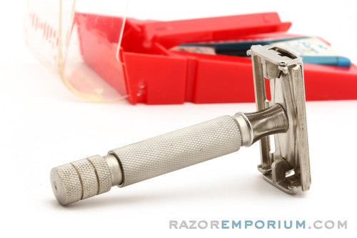 1950s Gillette British HD Double Ring 500 Rocket Safety Razor Set