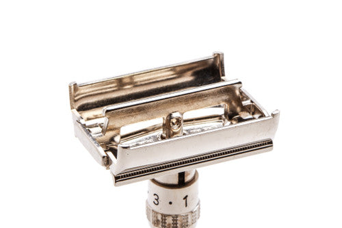 1962 H2 Gillette Slim Adjustable Double Edge Safety Razor Set with Case & Blade Bank