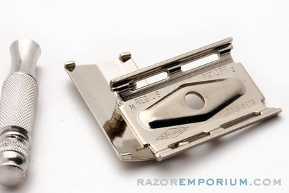 1967 Gillette Travel Tech Etched Logo DE Safety Razor M3