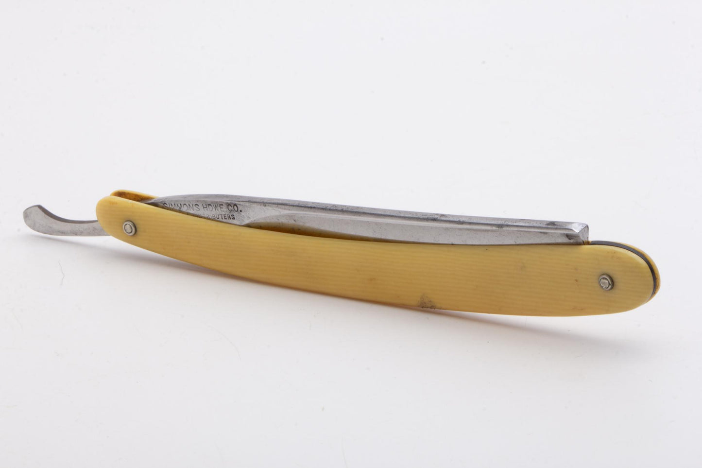5/8" Simmons HDWE CC. Classics on Clearance Straight Razor