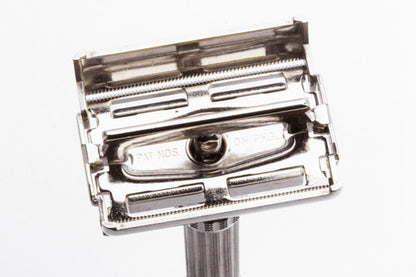 1968 Gillette Slim Adjustable Double Edge Safety Razor Set N1