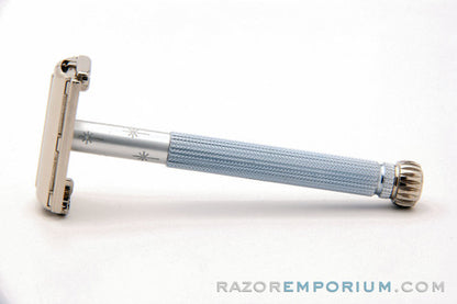 1963 I1 Gillette Blue Star Lady Gillette DE Safety Razor w/ Case & Blade Bank