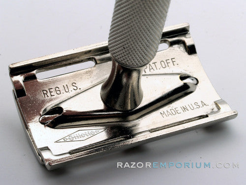 1947-51 Gillette Travel Tech Double Edge Safety Razor