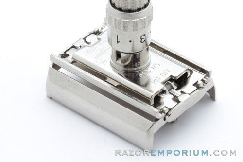 1967 Gillette Slim Adjustable DE Safety Razor M4 - Excellent