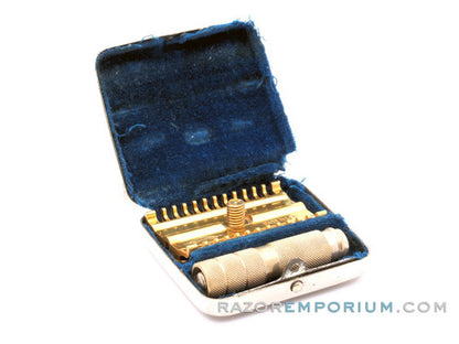 1960's German Travel Set with Open Comb Gillette NEW DE Safety Razor Head