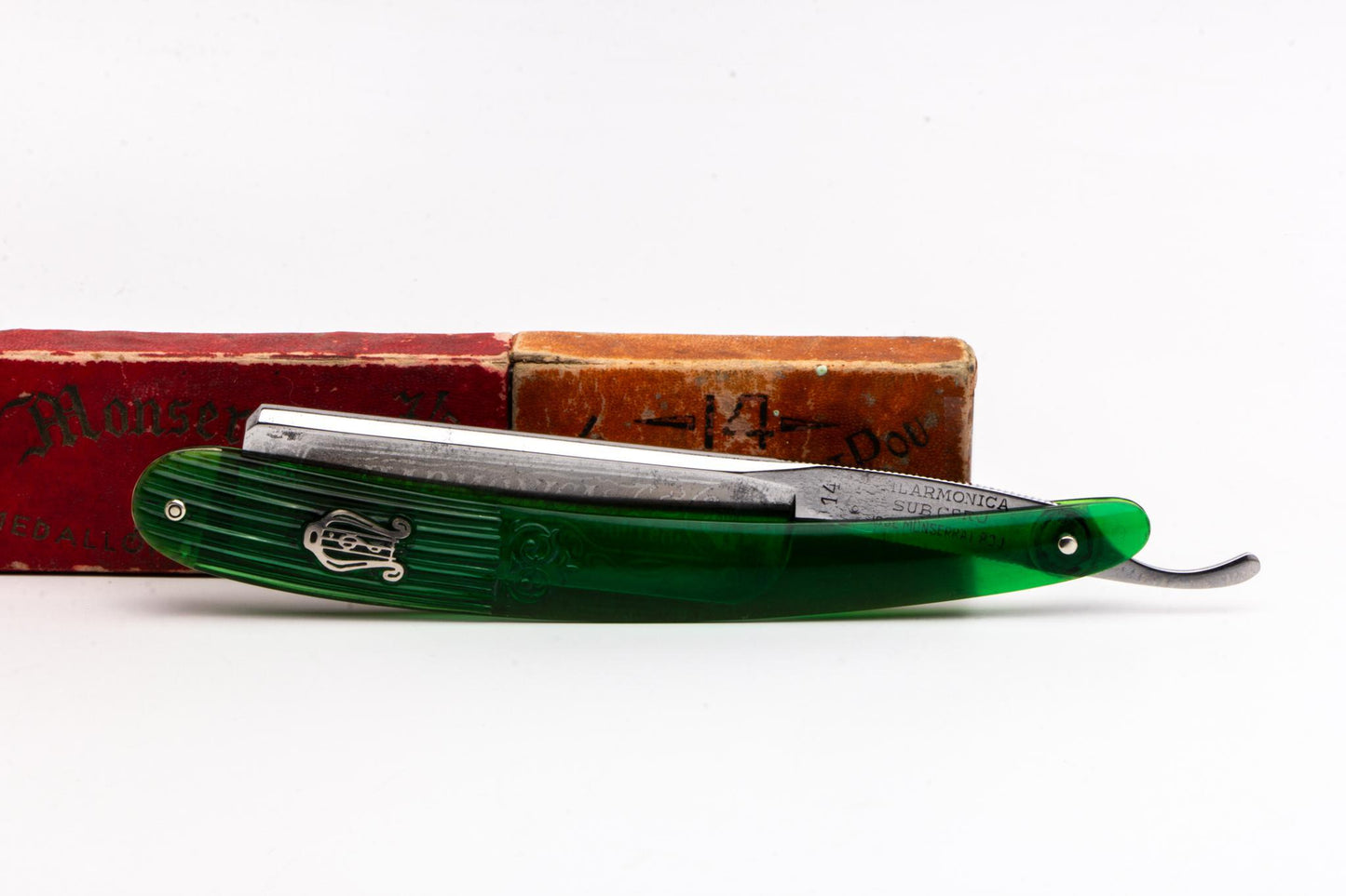 7/8" Filarmonica Sub Cero #14 Medallon Taurino Straight Razor w/ Coffin | Spain