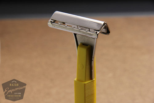 Ezy Rider Razor Schick Easy Rider Men's Yellow Handle 1960's Injector Safety Razor ...