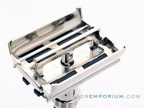 1984 Gillette Super Adjustable "Black Beauty" DE Safety Razor w\ Original Plastic Case & Blades